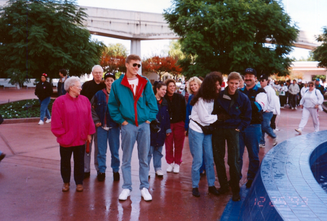 1993-12-25-Epcot-00.jpg